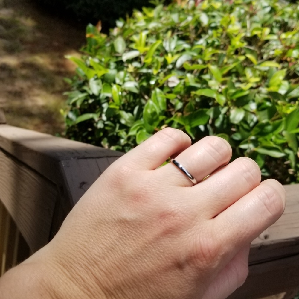 Titanium Steel Hypoallergenic Wedding Band Ring - Picture 6 of 8